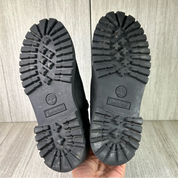 Timberland Classic 6 Inch Black Waterproof Youth Boot Boys Size 5 - Picture 4 of 10